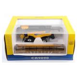 1/32 Universal Hobbies New Holland CR9090 Combine