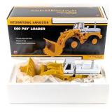 1/25 First Gear International Harvester 560 Pay Lo