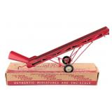 1/16 Tru-Scale Portable Elevator w/ Box