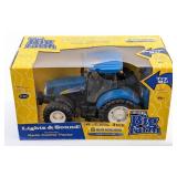 1/16 Ertl Big Farm New Holland T6070 Tractor w/ Li