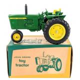 1/16 Ertl John Deere 3020 Narrow Front Tractor w/