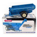 1/16 SpecCast Kinze Model 1050 Row Crop Grain Auge