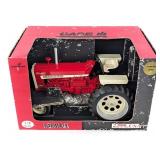 1/8 Scale Models Farmall 1206 Diesel Wide Front Tr