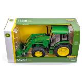 1/16 Ertl John Deere 5125R Tractor with Loader