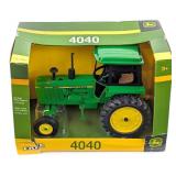 1/16 Ertl John Deere 4040 Tractor w/ Cab