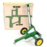 1/16 Ertl John Deere Sickle Bar Mower w/ Ice Cream