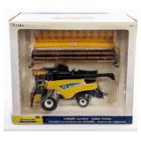 1/32 Ertl New Holland CR9080 Combine w/ Both Heads
