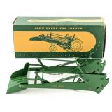 1/16 Ertl John Deere Bucket Loader w/ Box