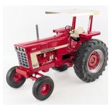 Custom 1/8 Scale International Farmall 1466 Tracto