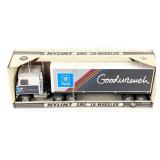 Nylint GMC GM Parts Goodwrench 18-Wheeler Semi Tru