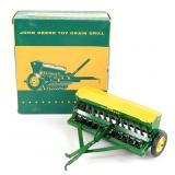 1/16 Ertl John Deere Grain Drill w/ Yellow Lids In