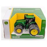 1/16 Ertl John Deere 8400R Tractor w/ Triples - Pr