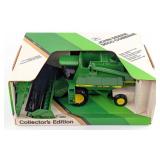 1/28 Ertl John Deere 9600 Combine w/ Both Heads