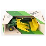 1/16 Ertl John Deere Forage Harvester w/ Both Head