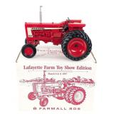 1/16 Ertl Farmall 806 Tractor with Duals 1997 Lafa