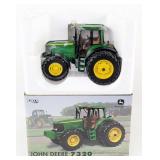 1/16 Ertl John Deere 7320 Tractor 2005 Farm Show