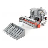 1/32 Ertl Allis-Chalmers Gleaner Combine w/ Both H