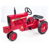 Scale Models Farmall 656 Narrow Front Pedal Tracto