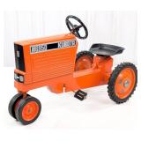 Scale Models Kubota M6950 Narrow Front Pedal Tract