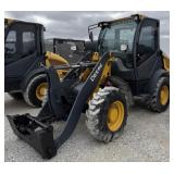 2021 John Deere 204L Wheel Loader