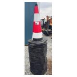 (25) BRAND NEW Traffic Cones