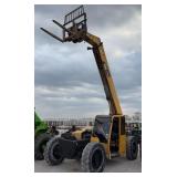 CAT TL943 Telehandler