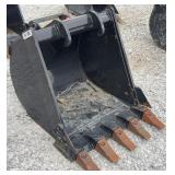 NEW X Change 24ï¿½ Excavator Bucket