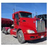 2013 Kenworth T660 T/A Day Cab Semi Truck