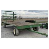 20ï¿½ E-Z Trail 890W Hay Wagon