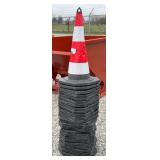 (25) BRAND NEW Traffic Cones