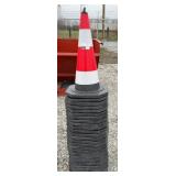 (25) BRAND NEW Traffic Cones