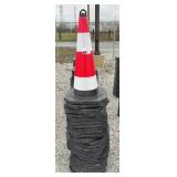 (25) BRAND NEW Traffic Cones