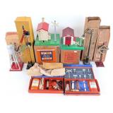 Lionel Semaphore, Lamp Posts, Gateman, Water Tank,