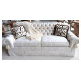 Traditional-Style Rolled Arm Sofa w/ Decorative Pi