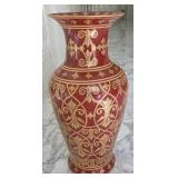 Chinese Porcelain Vase With Gold Gilt Baroque
