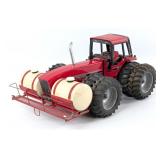 Custom 1/16 International 7488 Tractor with Saddle