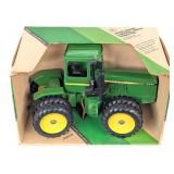 1/16 Ertl John Deere 8650 4wd Tractor