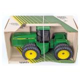 1/16 Ertl John Deere 8960 4wd Tractor 1988 Denver