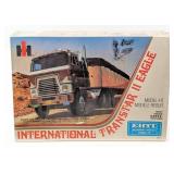 1/25 Ertl International Transtar II Eagle Semi Tru