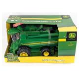 1/16 Ertl John Deere S670 Combine