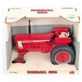 1/16 Ertl Farmall 806 Diesel Wide Front Tractor