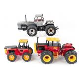 1/32 Ertl White 4-210 Field Boss, Versatile 935, a