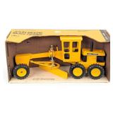 1/16 Ertl John Deere Motor Grader in Box