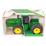 1/16 Ertl John Deere 8760 4wd Tractor