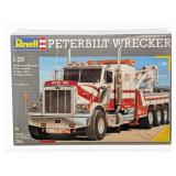 1/25 Revell Peterbilt Wrecker Model Kit - Sealed
