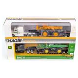 1/64 Ertl John Deere Semi Truck with R4038 Sprayer