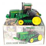 1/16 Ertl John Deere 9300T Tractor 2000 Farm Show