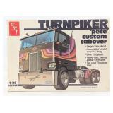 1/25 AMT Turnpiker Peterbilt Custom Cabover Semi M