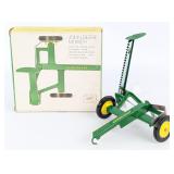 1/16 Ertl John Deere Sickle Bar Mower in Ice Cream