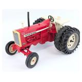 1/16 Ertl International Farmall 1206 Tractor with